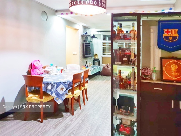 Yishun Street 51 thumbnail photo